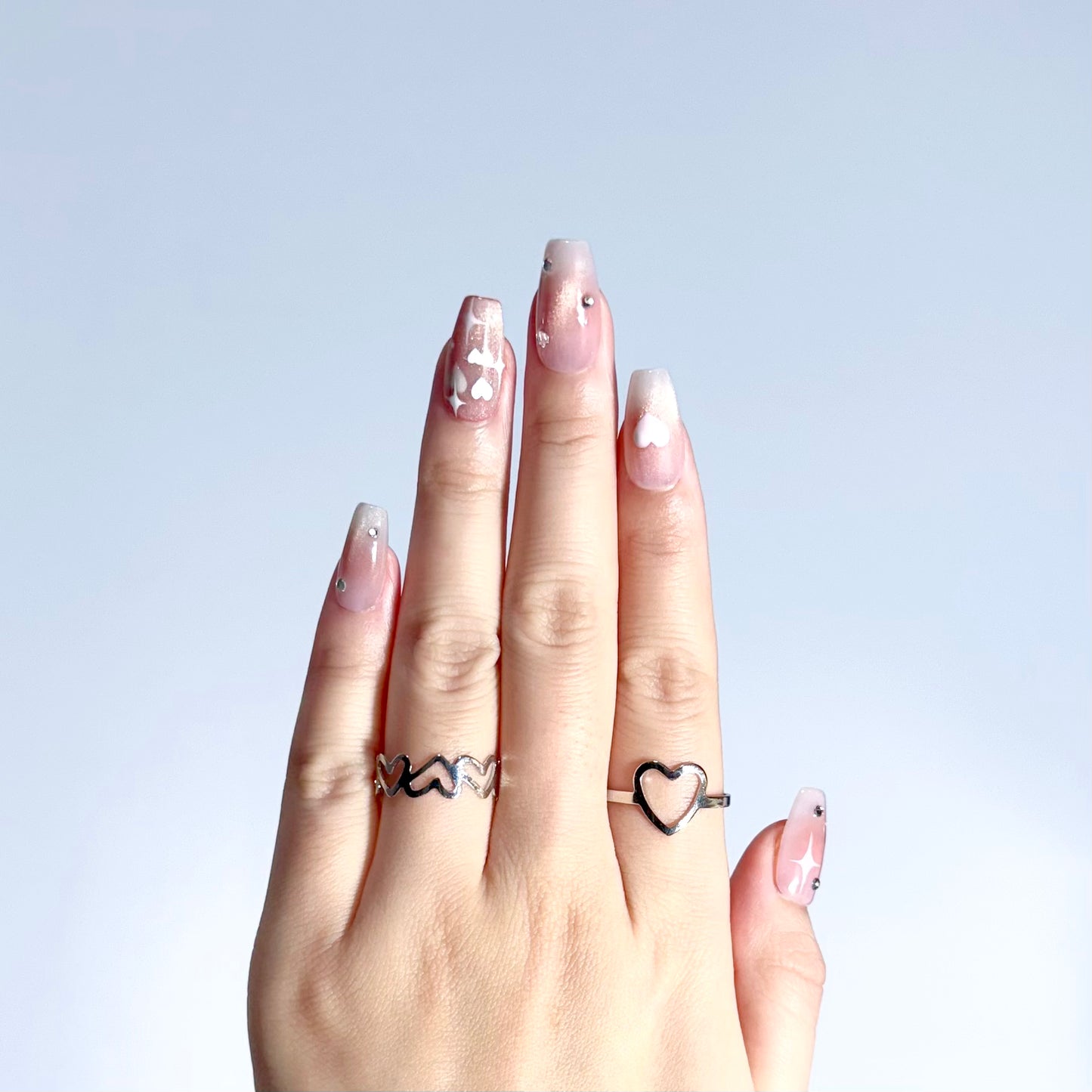 Sweetheart Cat Eye (Short Coffin) press-on nail front side