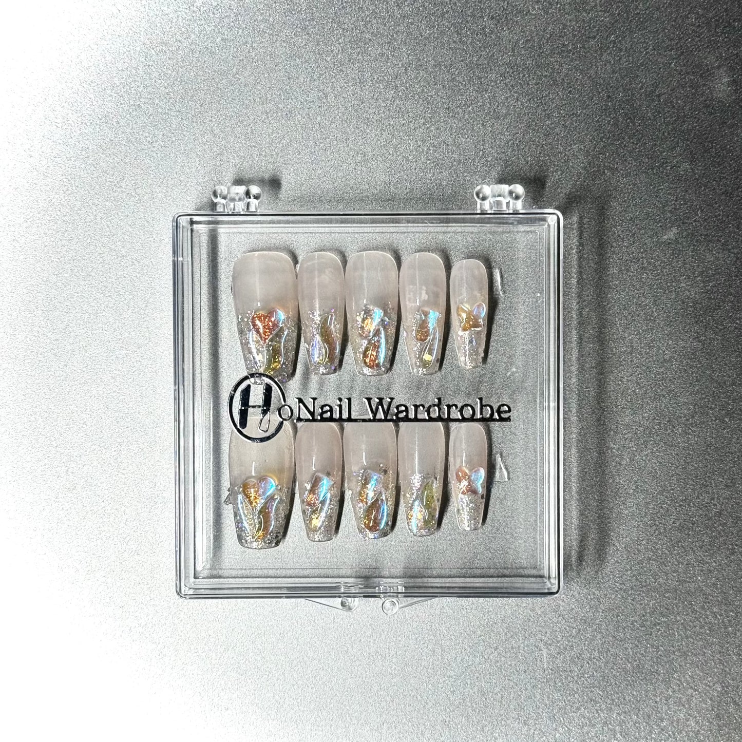 Shining Stars press-on nail in a honail wardrobe box