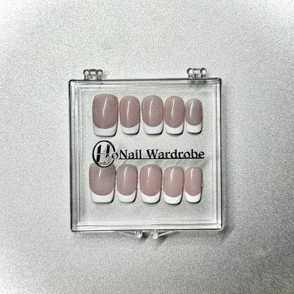 Simple French Style press-on nail in a honail wardrobebox
