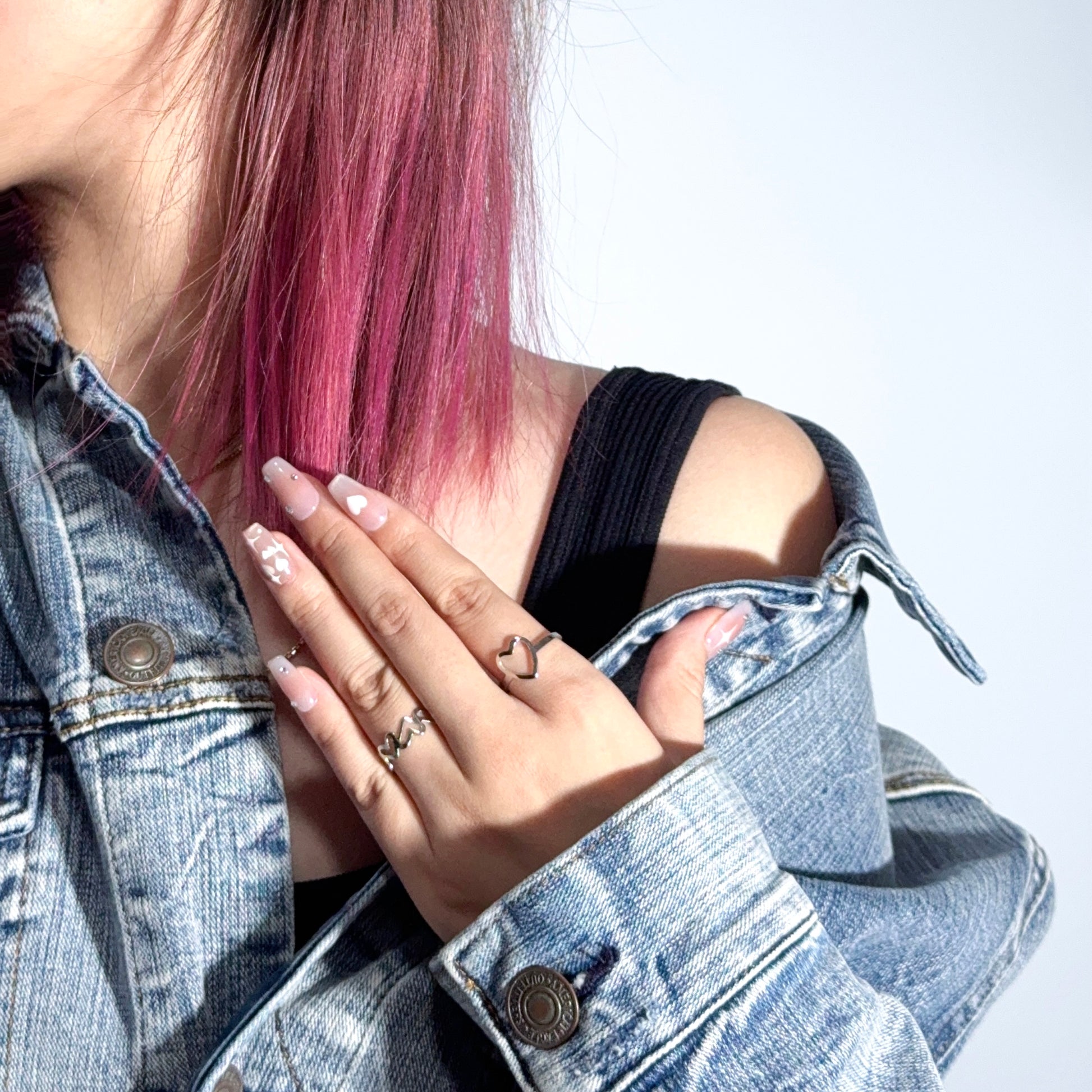 Sweetheart Cat Eye (Long Coffin) press-on nail match with pink hair and denim jacket