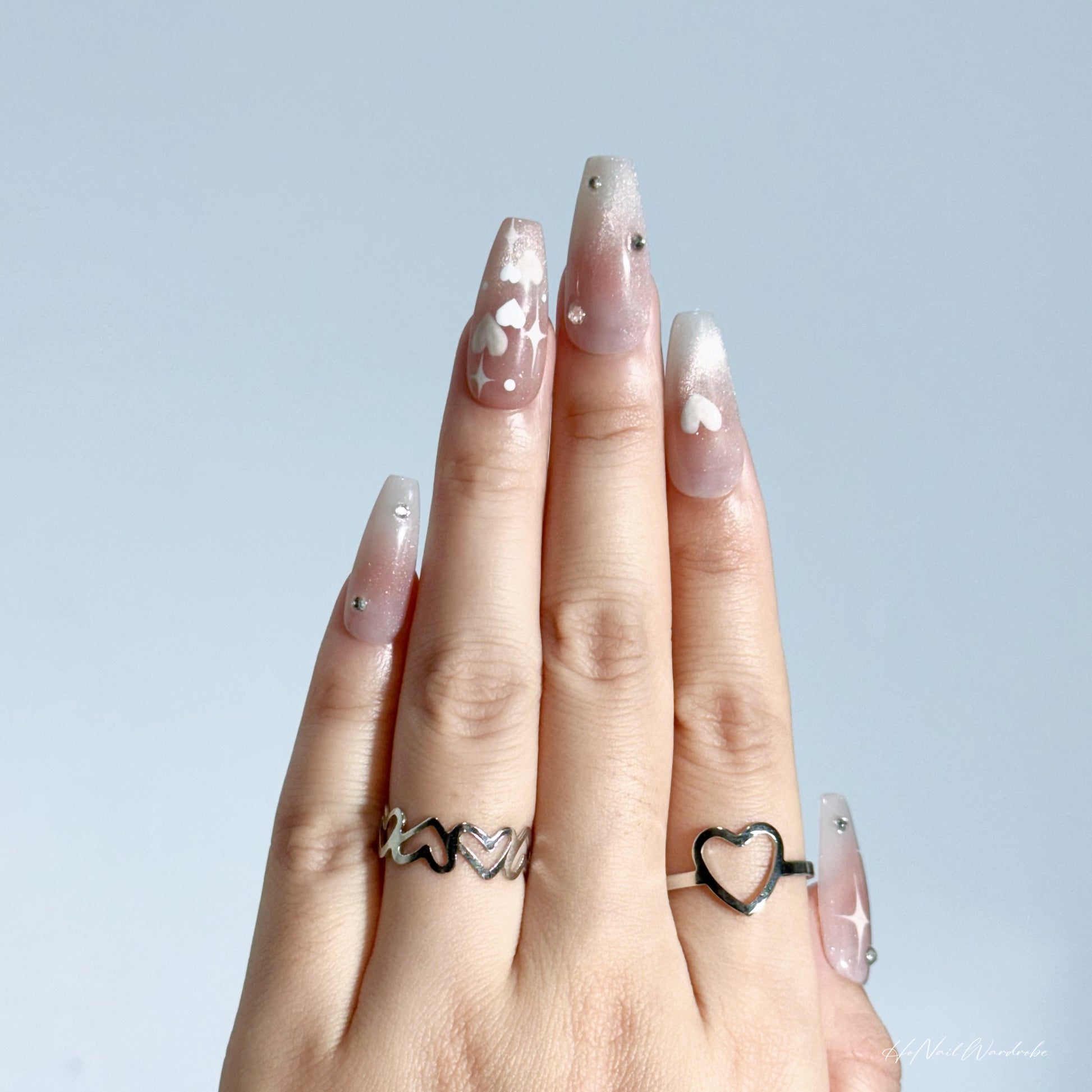 Sweetheart Cat Eye (Long Coffin) press-on nail front