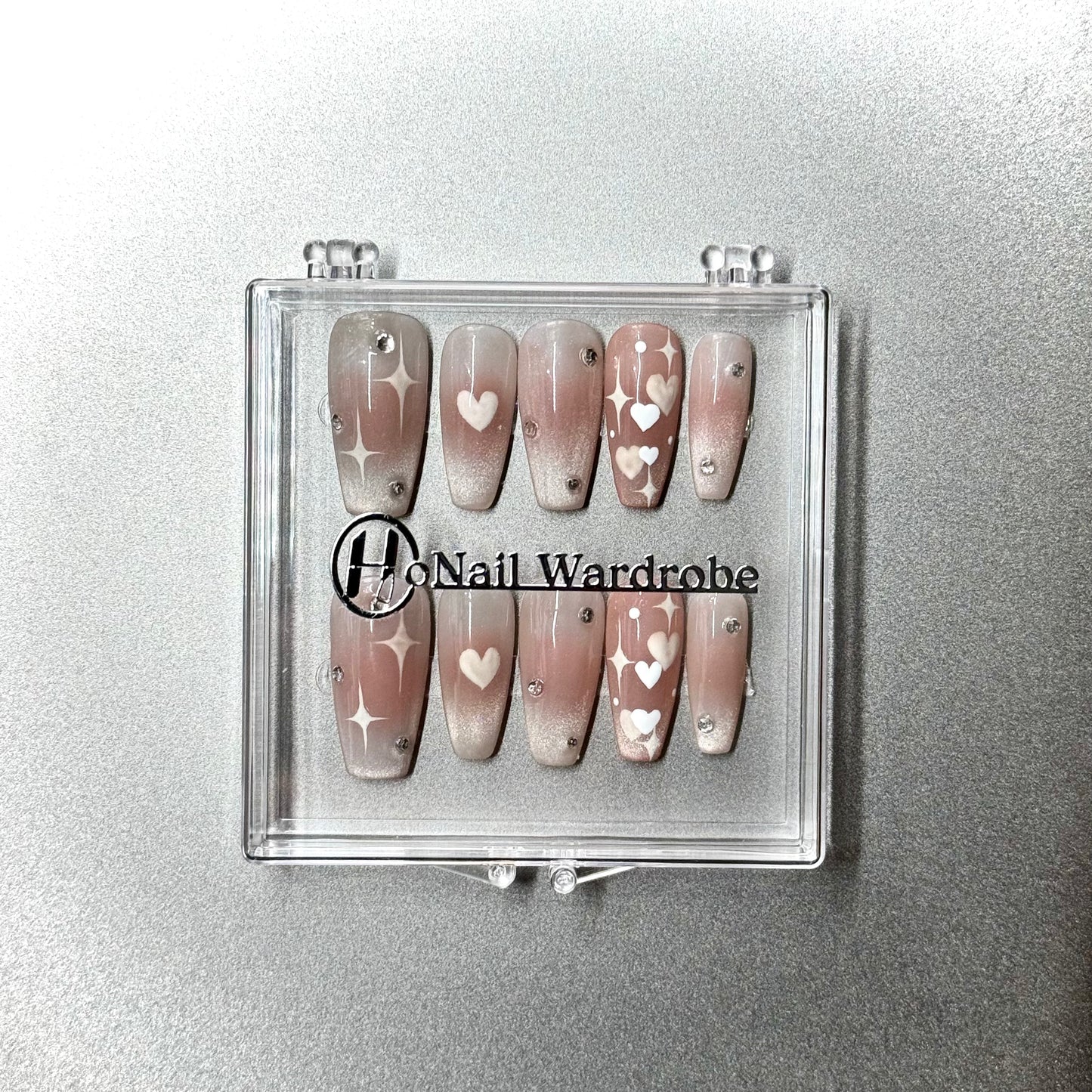 Sweetheart Cat Eye (Long Coffin) press-on nail in a honail wardrobe box
