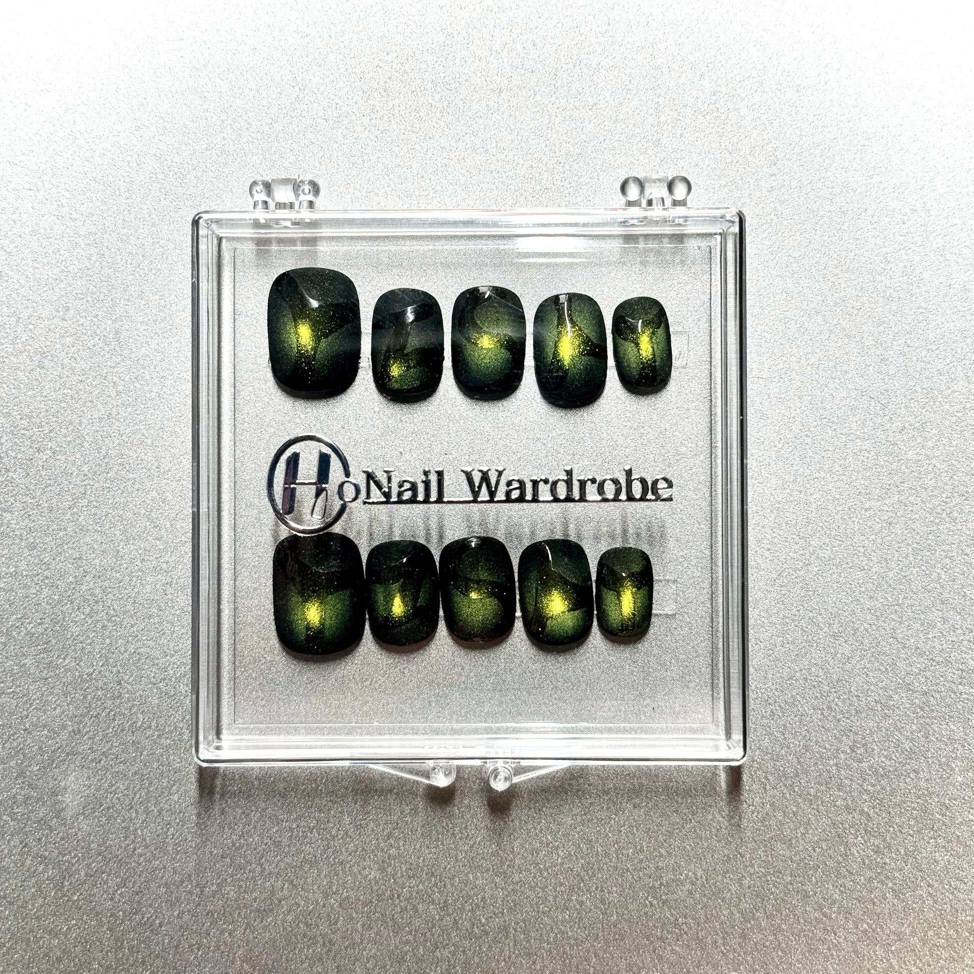 lightning press-on nail, in a plastic box with shop name "honail wardrobe"