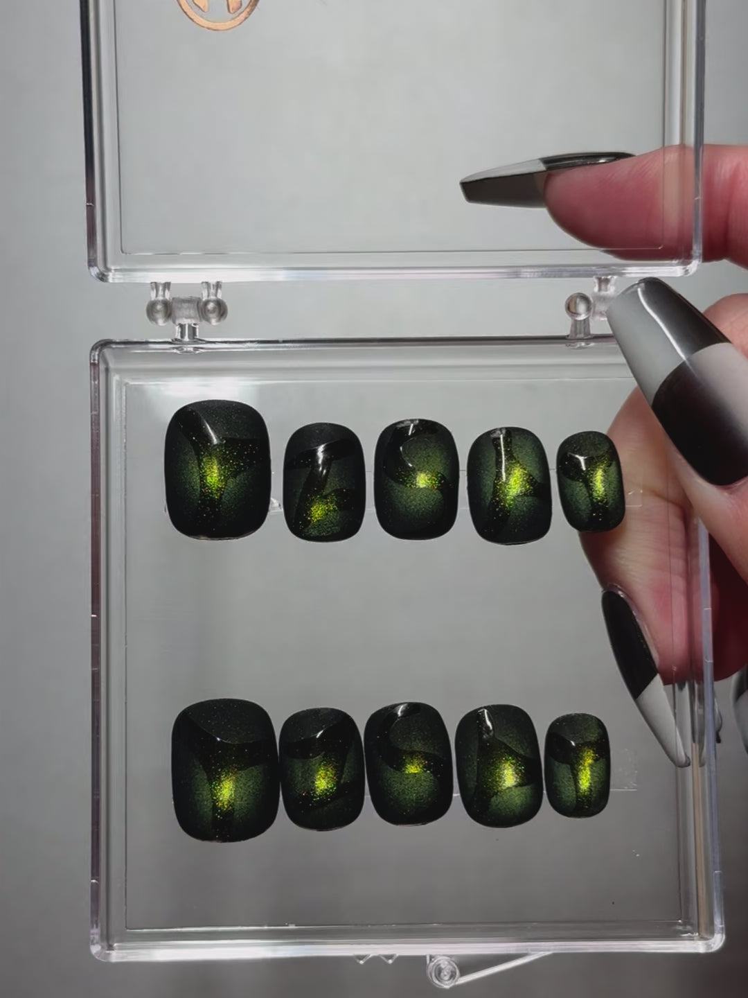 lightning press-on nail, video showing how shining it is
